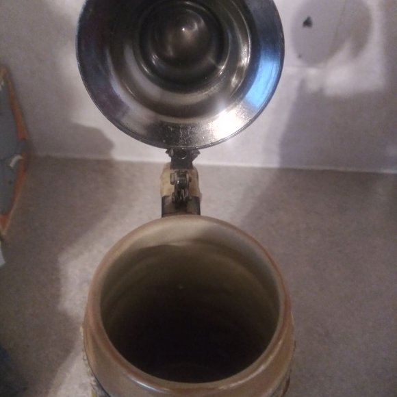 13inch Tall Music Playing Beer Stien - Picture 4 of 5